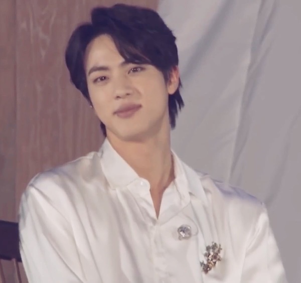 longish black hair jin