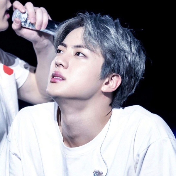 silver hair jin