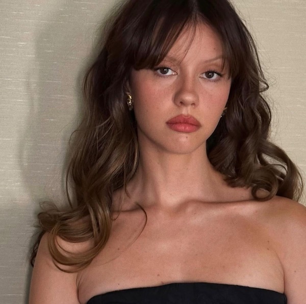 Mia Goth