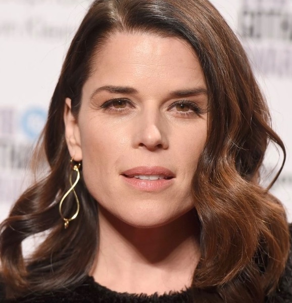 Neve Campbell