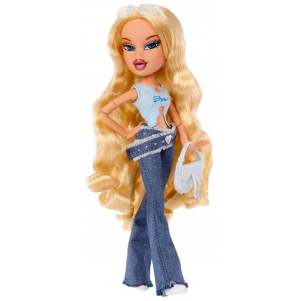 2001 Reimagined Cloe