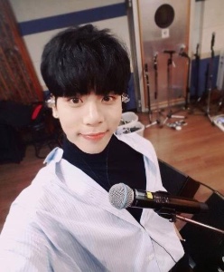 Jonghyun (SHINee)