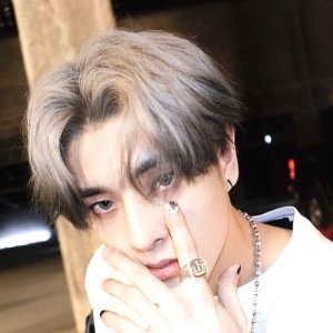 ombre silver and black hair