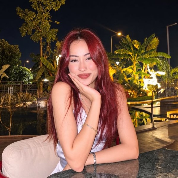 Esra - Aura