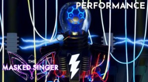 EVERYBODY WANTS TO RULE THE WORLD - High Voltage