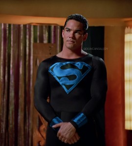 Lois & Clark (Black Suit)