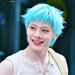 light blue hair
