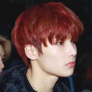 red short hair