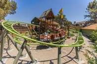 Snoopy's Tenderpaw Twister Coaster