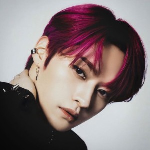 magenta hair