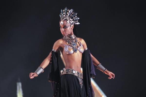 Aaliyah - Queen of the Damned