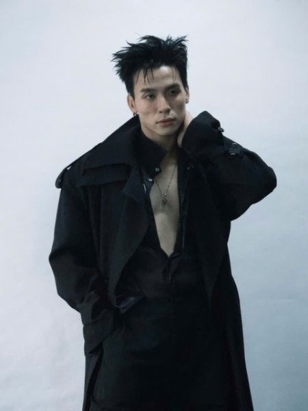 thơm l'officiel hở sau
