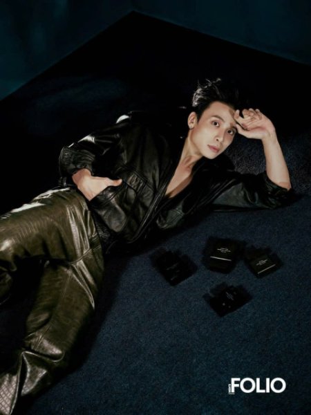 thơm leather folio