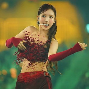 MEEEEEE by NAYEON