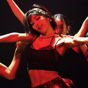 MOVE LIKE THAT by MOMO
