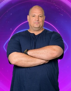 Ariel “Big Ari”