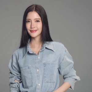 Aomsin Nuttharat