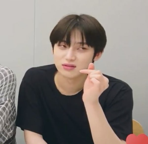 Sunoo side eye