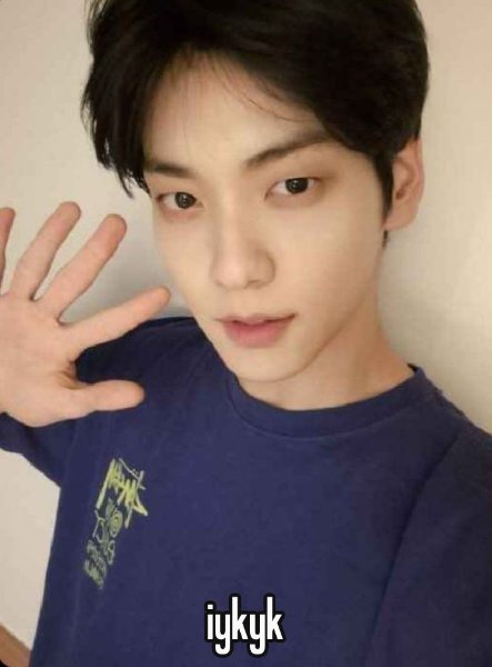 Soobin pantsless