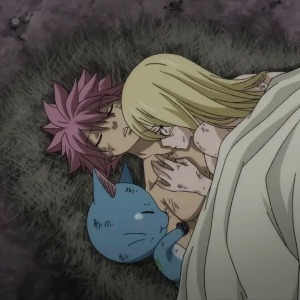 Lucy warming up Natsu