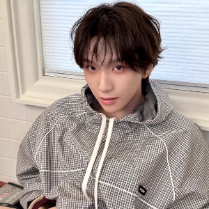 BOYNEXTDOOR-WOONHAK