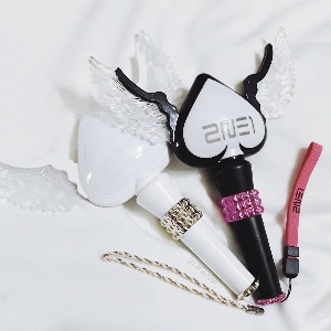 2NE1