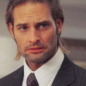 Confidence Man (1x8)