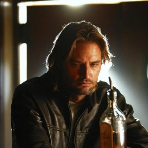 Outlaws (1x16)