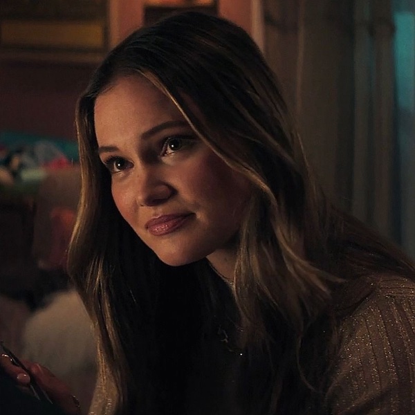 Ally McCabe (Heart Eyes)