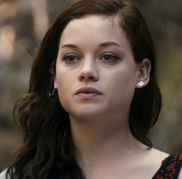 Mia Allen (Evil Dead 2013)
