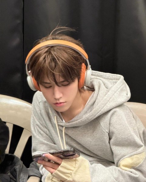 brown hair riwoo