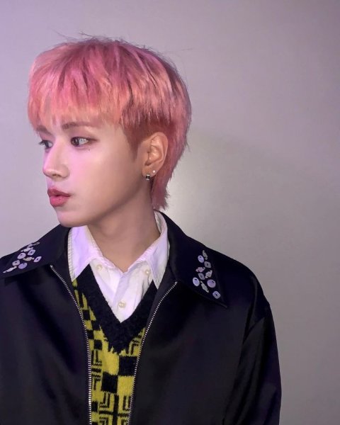 pink hair riwoo
