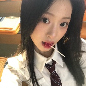AHYEON