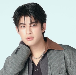 mark kunaanuwit (gmmtv)