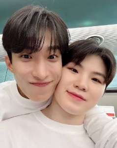 HoonSeok (Woozi, DK)