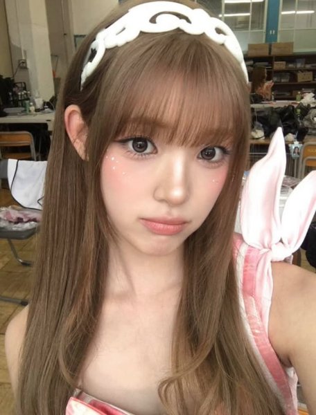 YUHA (HEARTS2HEARTS)