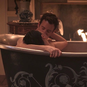 Bath scene fade-out