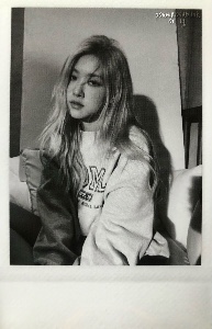 b&w