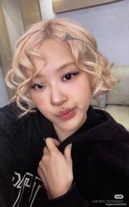 cutie rosie