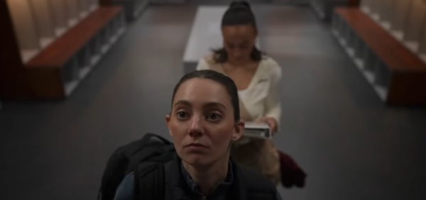 S4E10 - Mae memorial, Alice/Gemma banter about binder, etc