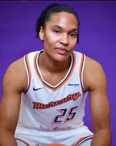 Alyssa Thomas