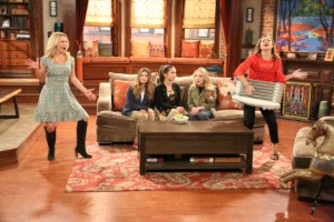 Girl Meets Hollyworld