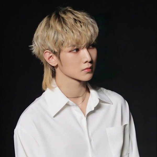blonde mullet