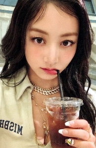 iced coffee jihyo