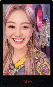 jichaeng smiles