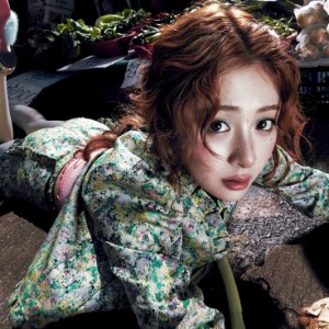yunjin (le sserafim)