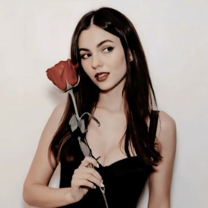 victoria justice