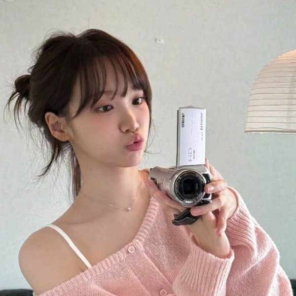 Omega chaewon