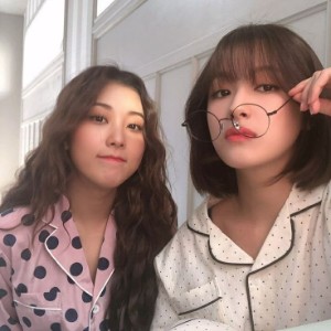 2Seung (Seunghee × Seungyeon)