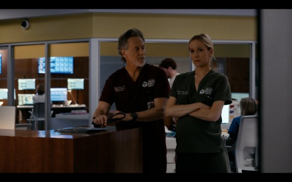 11.18 surgery scene, asking if each other are okay